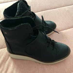 Vera Wang Wedge Shoes-Like New